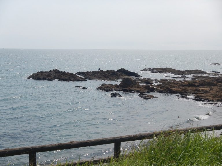 秋谷海岸・久留和海岸の紹介。 | 三浦半島ビーチマップ